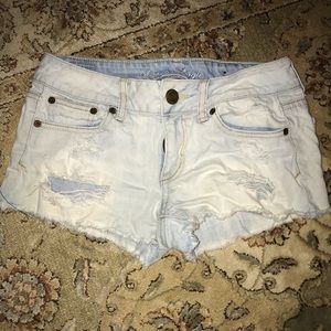 Light wash American Eagle shorts size 2